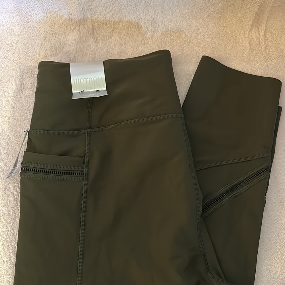 Victoria's Secret Total Knockout Leggings (NWT)